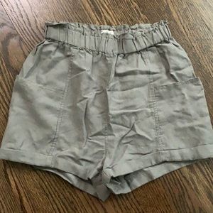 Wilfred from Aritzia shorts